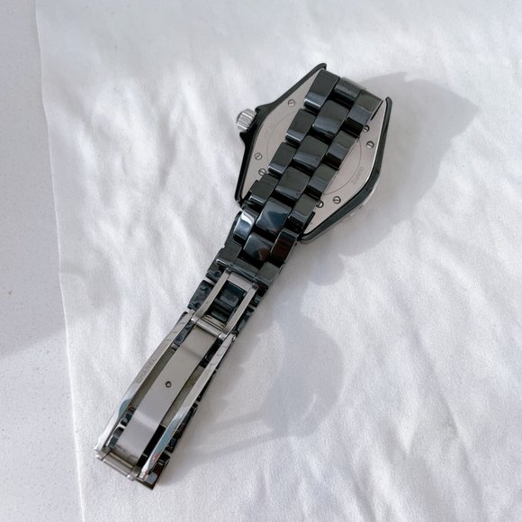 98% NEW CHANEL J12 BLACK WATCH - Picture 5 of 10